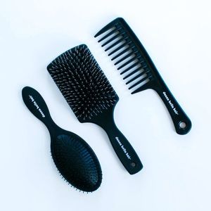 Donna Bella Hair Extensions Brush Combo set